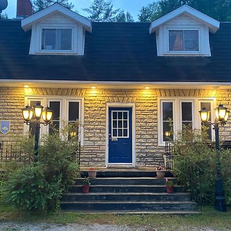 Auberge De Mon Petit Chum B&B Wakefield Esterno foto