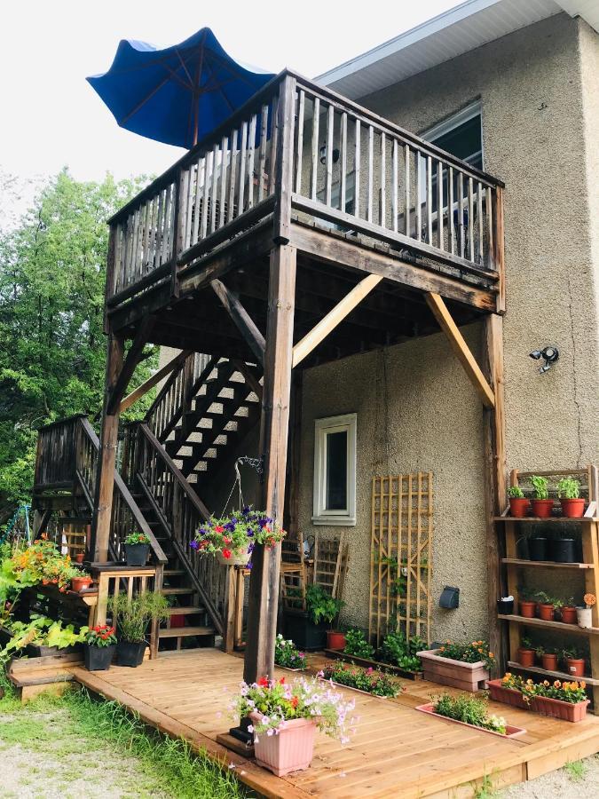 Auberge De Mon Petit Chum B&B Wakefield Esterno foto
