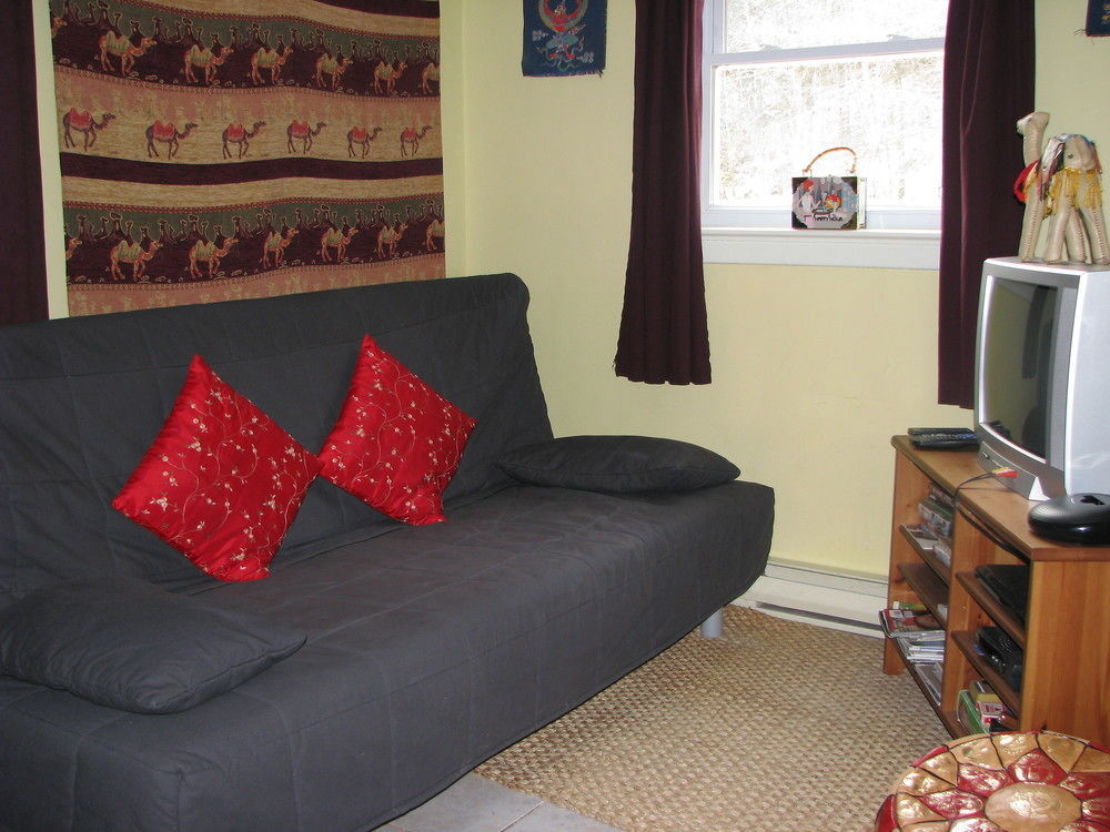 Auberge De Mon Petit Chum B&B Wakefield Esterno foto